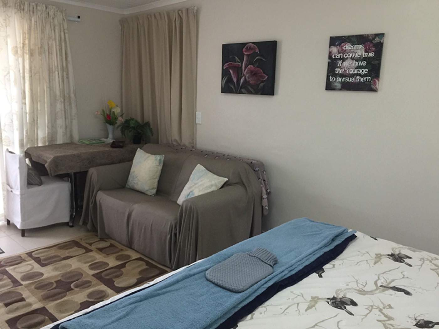 Galaxy Suite open-plan living space