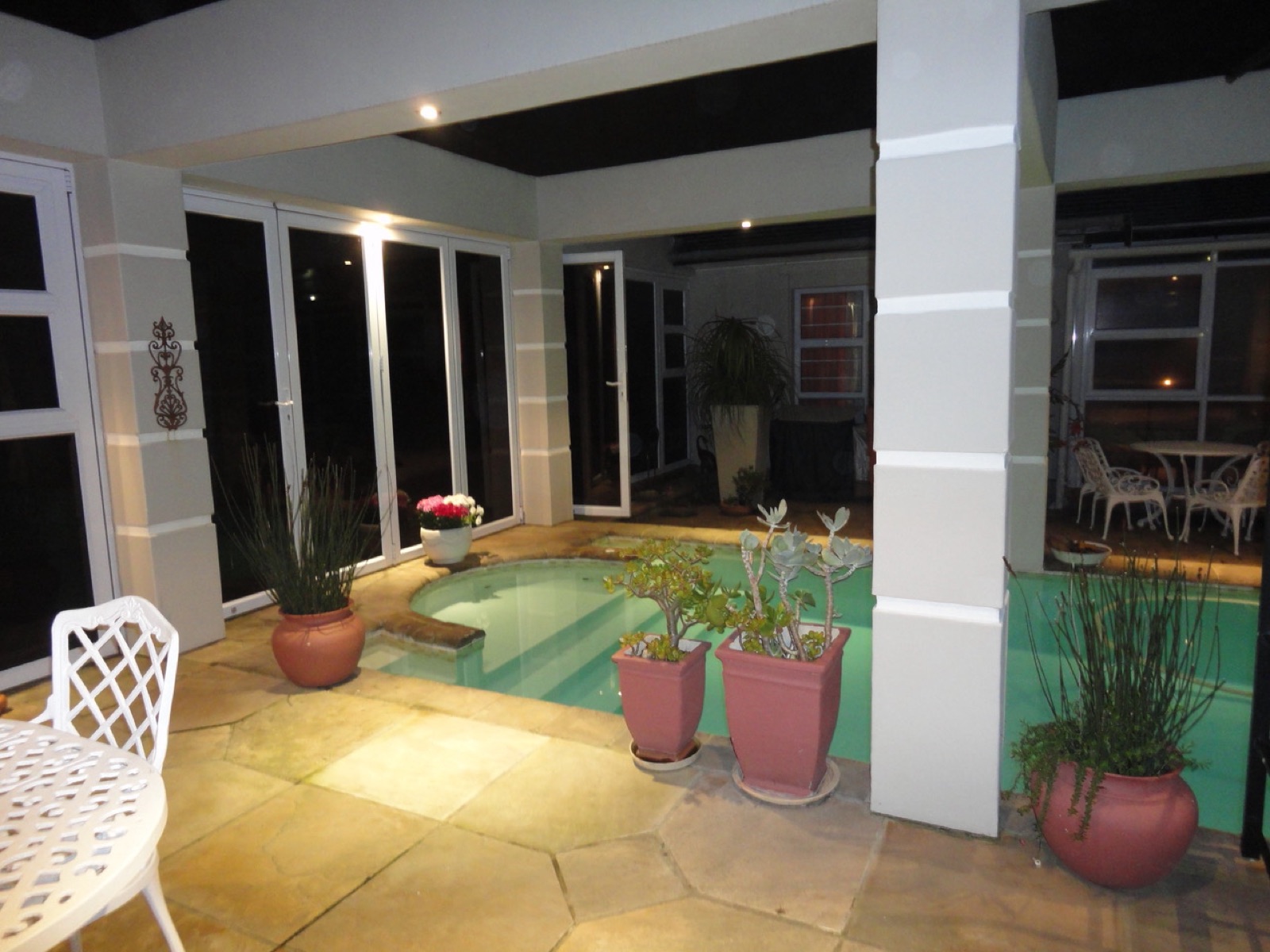 Evening at the Marshrose plunge pool and patio