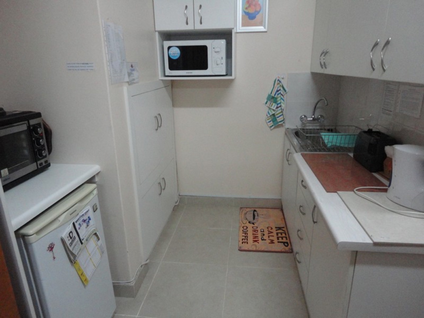 Rose Suite kitchenette