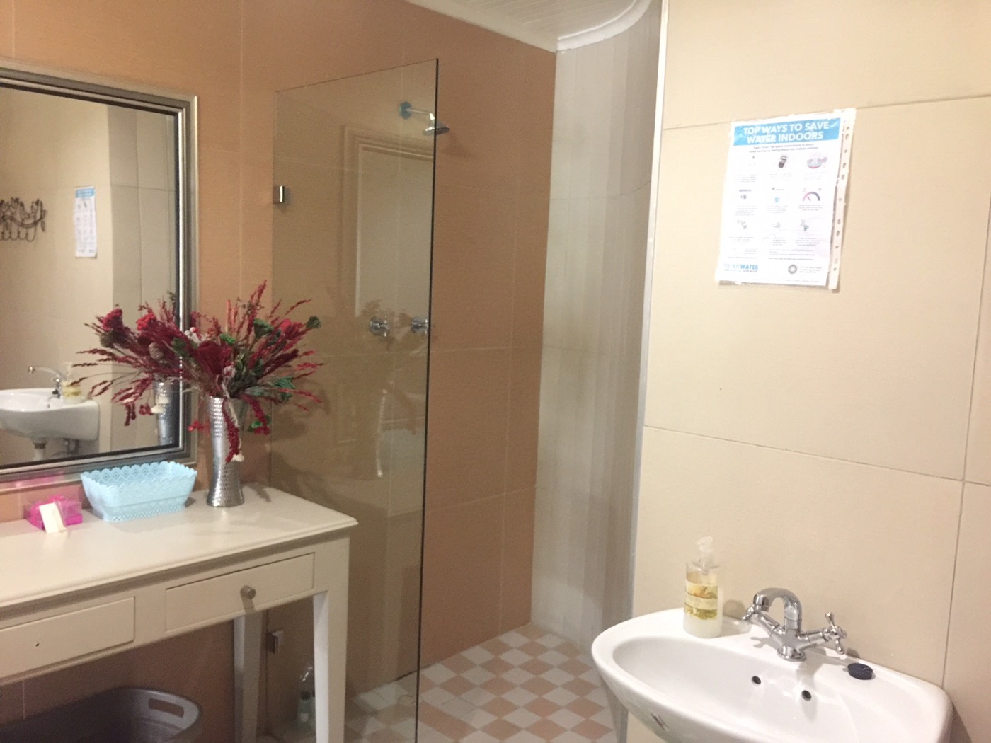 Space Suite bathroom