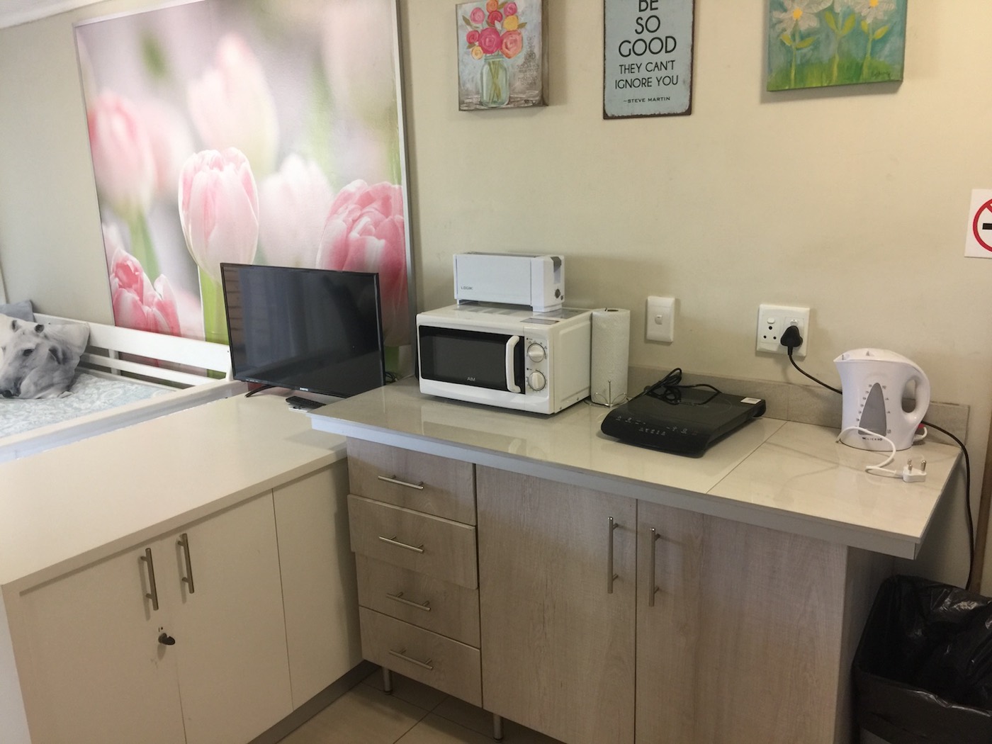Space Suite kitchenette